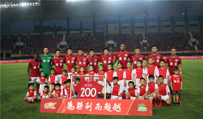 Batujnax 解决了签证问题，将为 Apeks 参赛；在 VCT 2025：EMEA Kickoff